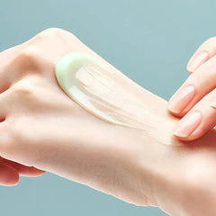 TOCOBO Tea Tree Soothing Gel Cream Deeply Soothes Skin Discomfort Light Gel non-Greasy Effectively Calms Redness Itching